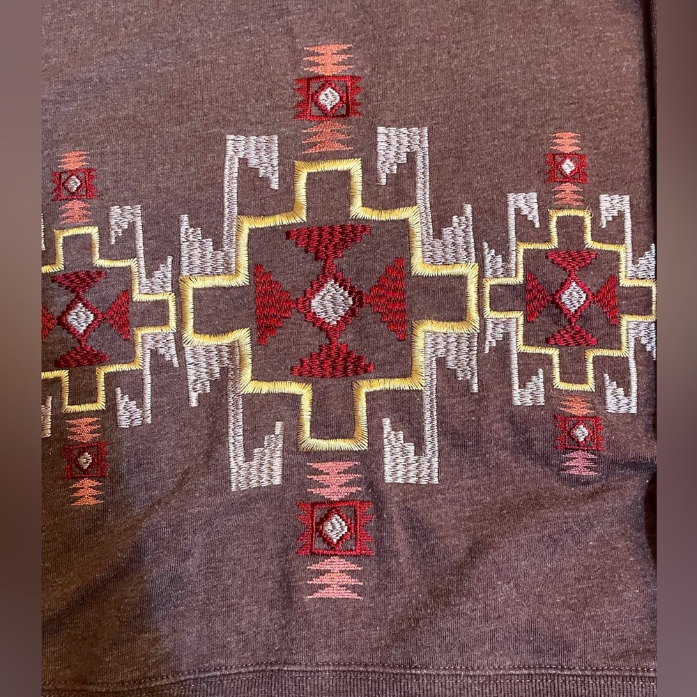 Cute Ariat Aztec Sweater✨